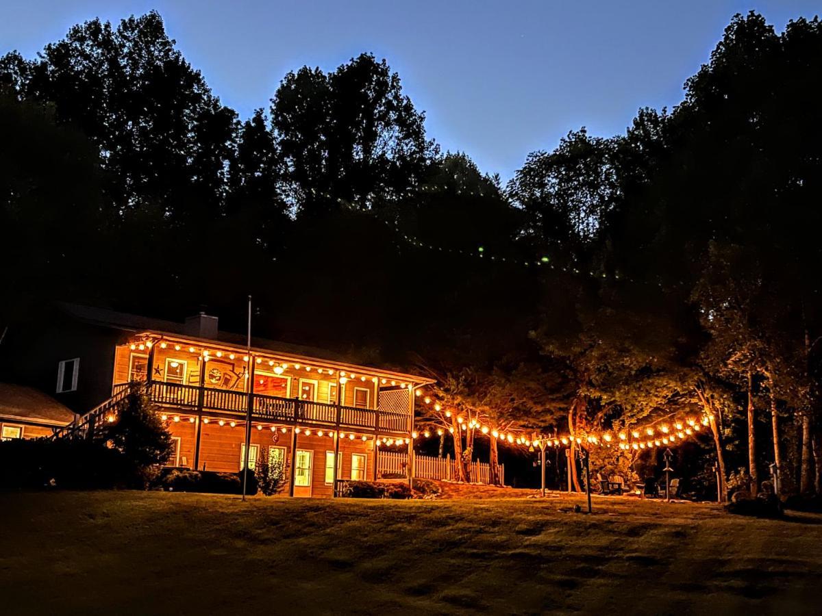 Ole Smoky Bnb - Game Room, Hot Tub, Mtn Views! Пиджен-Фордж Экстерьер фото