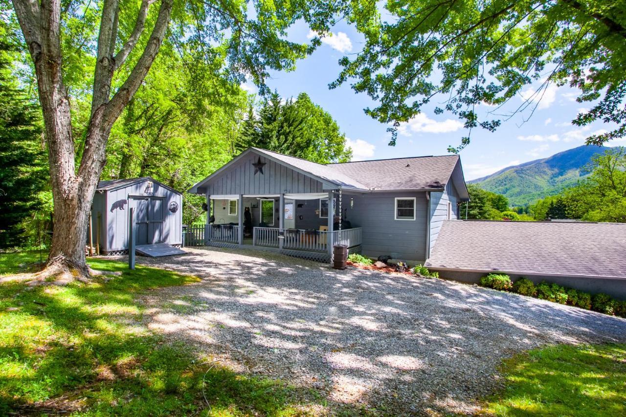 Ole Smoky Bnb - Game Room, Hot Tub, Mtn Views! Пиджен-Фордж Экстерьер фото