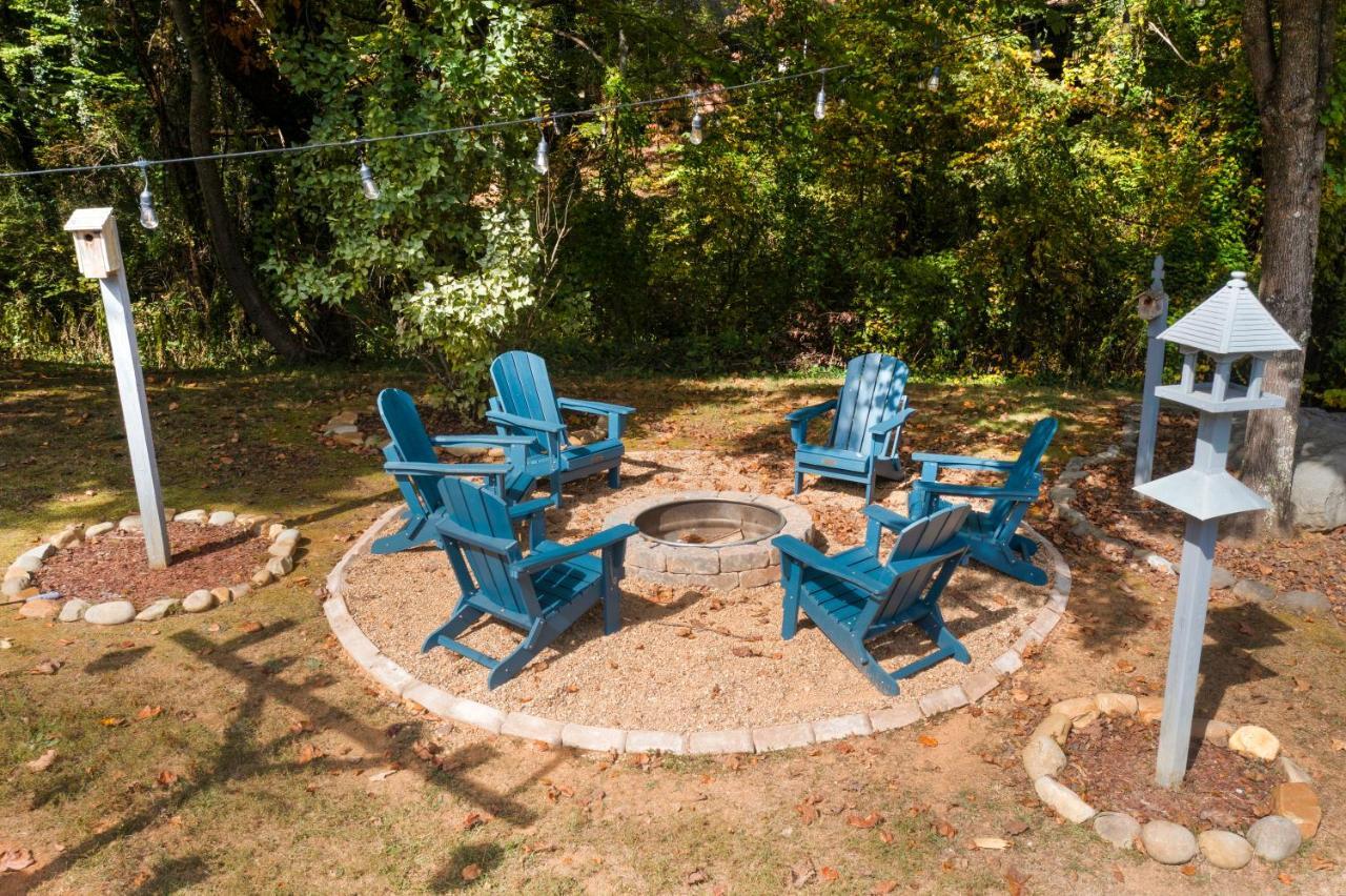 Ole Smoky Bnb - Game Room, Hot Tub, Mtn Views! Пиджен-Фордж Экстерьер фото